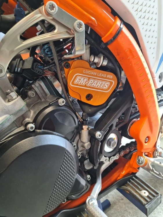 fm-parts-oslona-czujnika-tps-ktm-husqvarna-exc-te.jpg