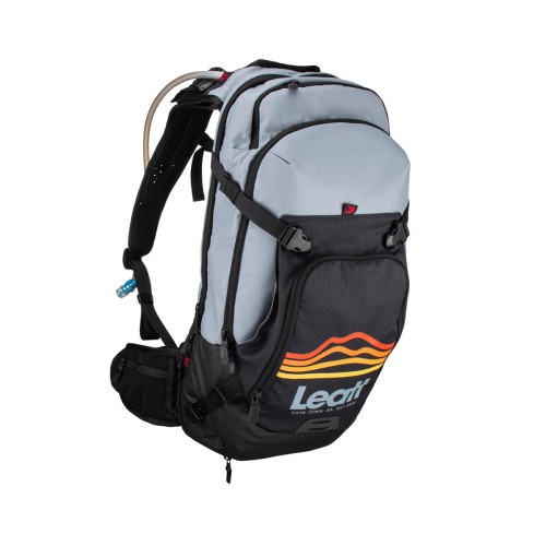 leatt-camel-bag-plecak-z-systemem-hydracyjnym-mt.jpg